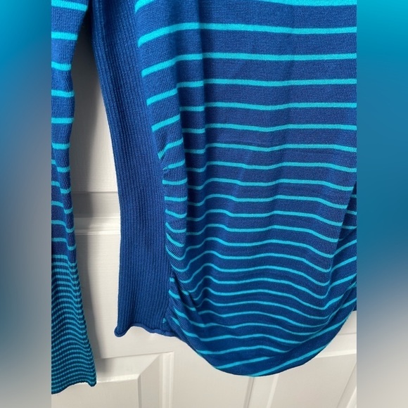 Takeout striped Blue Turquoise scoop neck sweater size large - Picture 3 of 5
